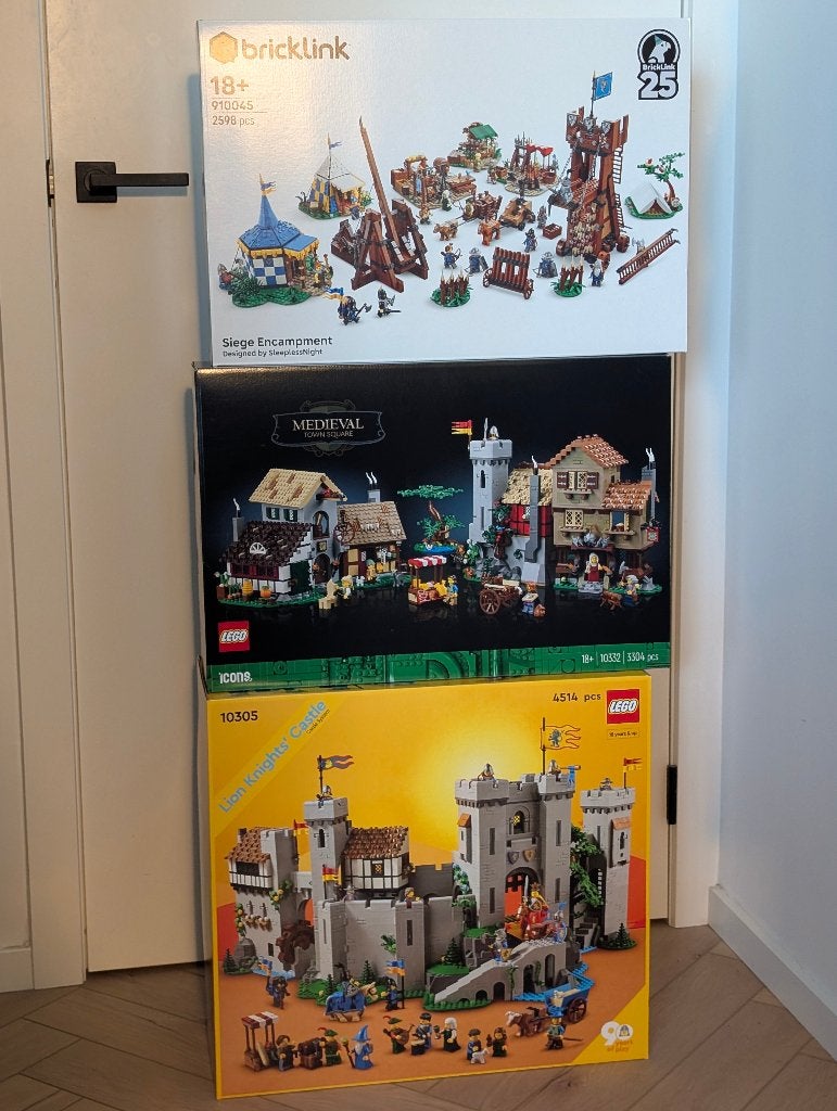 LEGO Medieval 10305 + 10332 + 910045 – NIEUW/SEALED, Neuf, Lego, Ensemble complet, Enlèvement