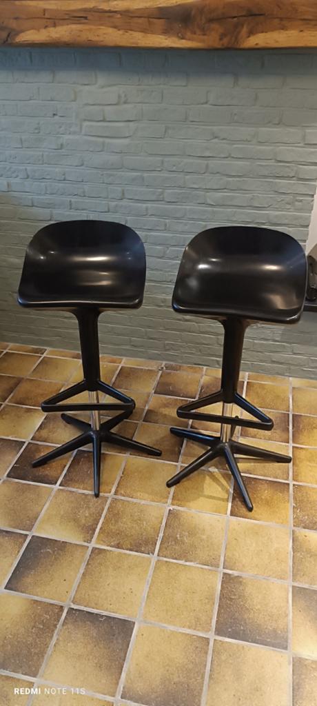 2 tabourets noirs Kartell Spoon design Antonio Citterio, Maison & Meubles, 2 tabourets, Enlèvement