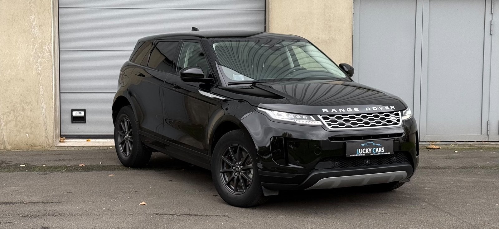Prachtige Range Rover Evoque van 2021 in goede staat, Automaat, Dealer onderhouden, Zwart, Bedrijf