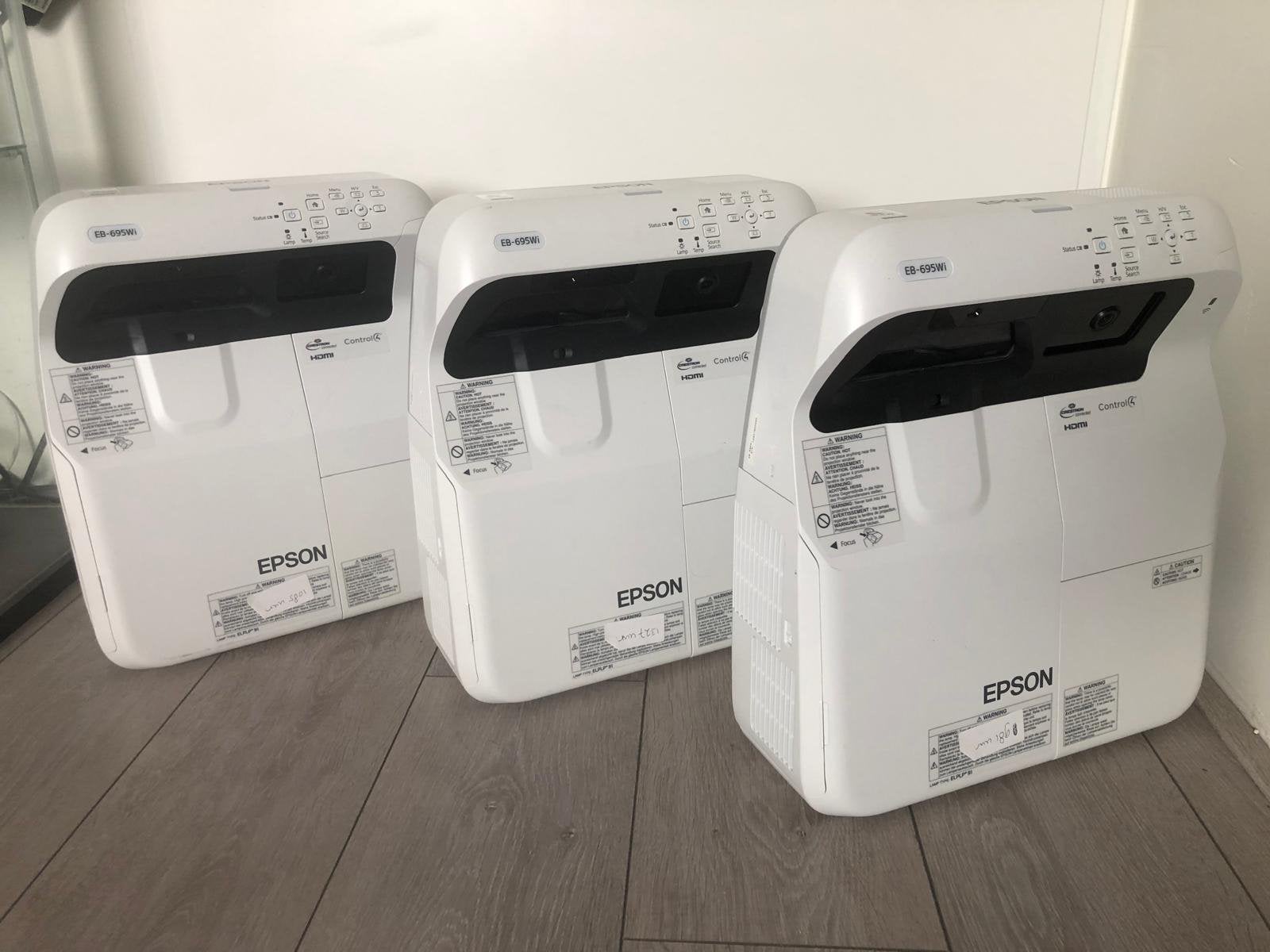 Epson beamer EB695Wi Pro Ultra Short Throw 3500Lumen, Audio, Tv en Foto, Beamers, Zo goed als nieuw, LCD, HD (720), Ophalen of Verzenden