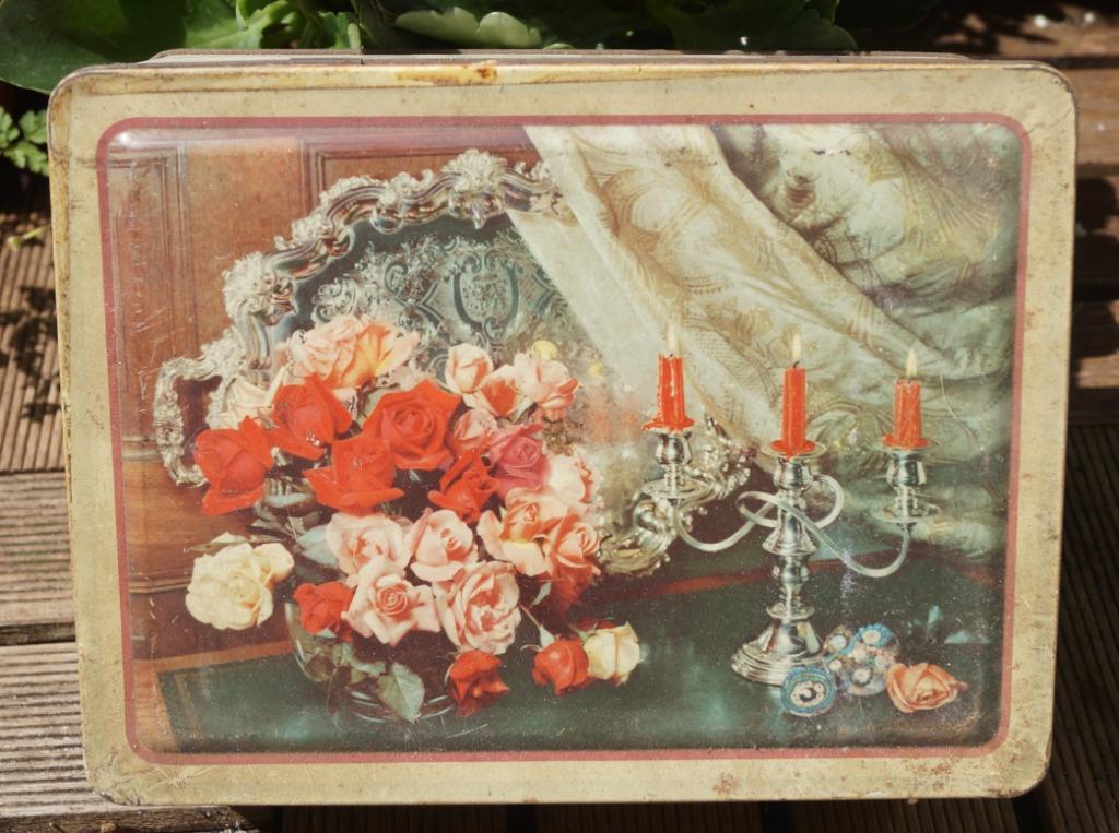 boîte en étain rétro, Collections, Boîte en métal, Enlèvement ou Envoi