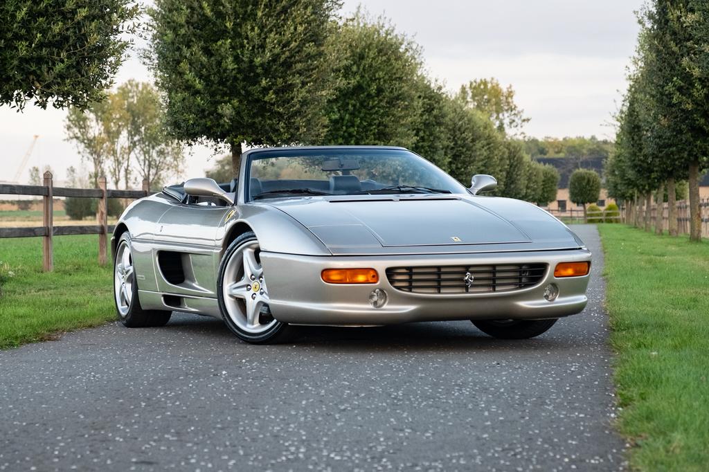 Ferrari F355 Spider - 1 of 2 Grigio Ingrid, Auto's, Ferrari, Automaat, Achterwielaandrijving, 3500 cc, Cabriolet