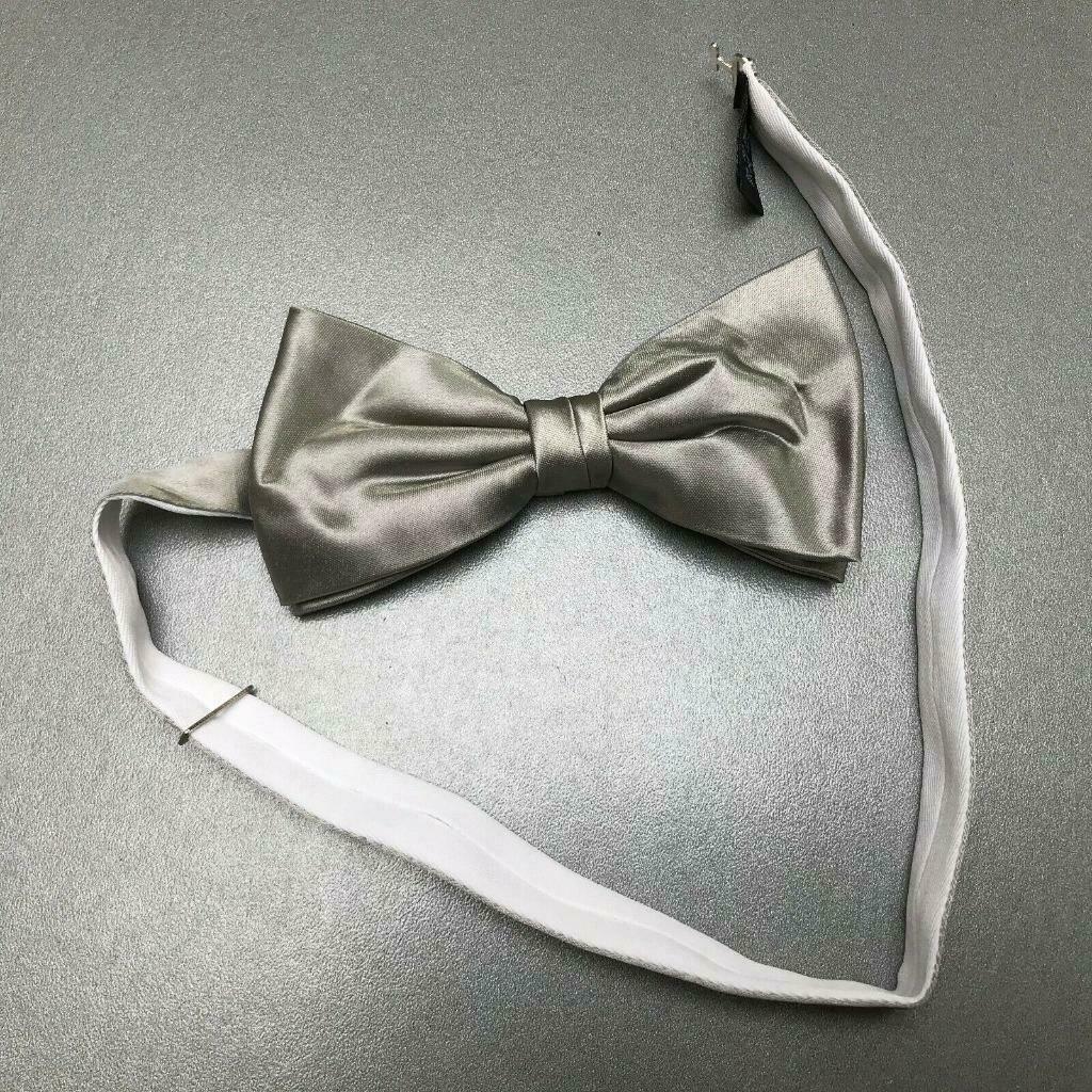Nœud papillon gris neuf, Neuf, Gris, Enlèvement ou Envoi, Sans