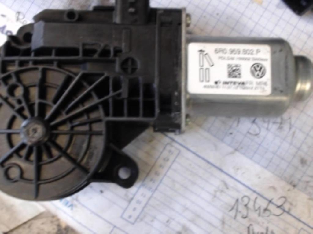 Lève vitre électrique avant droit Seat Ibiza IV 2012-2016, Ophalen of Verzenden, Gebruikt, Seat