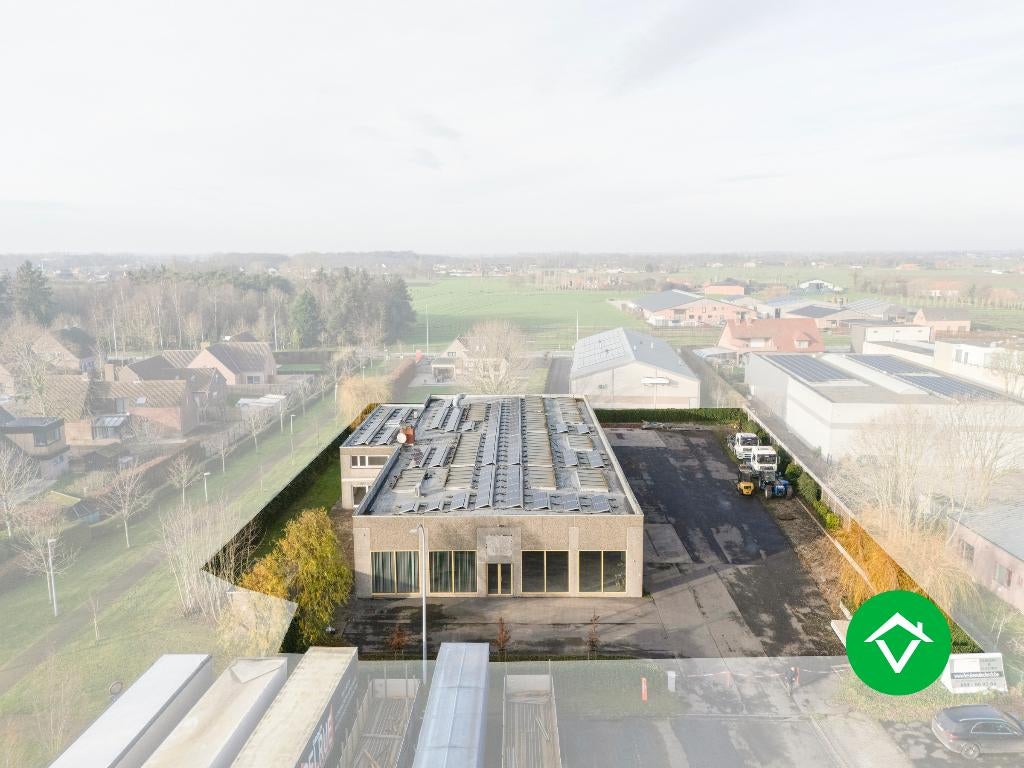 Bedrijfsgebouw met woonst te Ichtegem, Provincie West-Vlaanderen, Ichtegem, 4 kamers, 1500 m² of meer