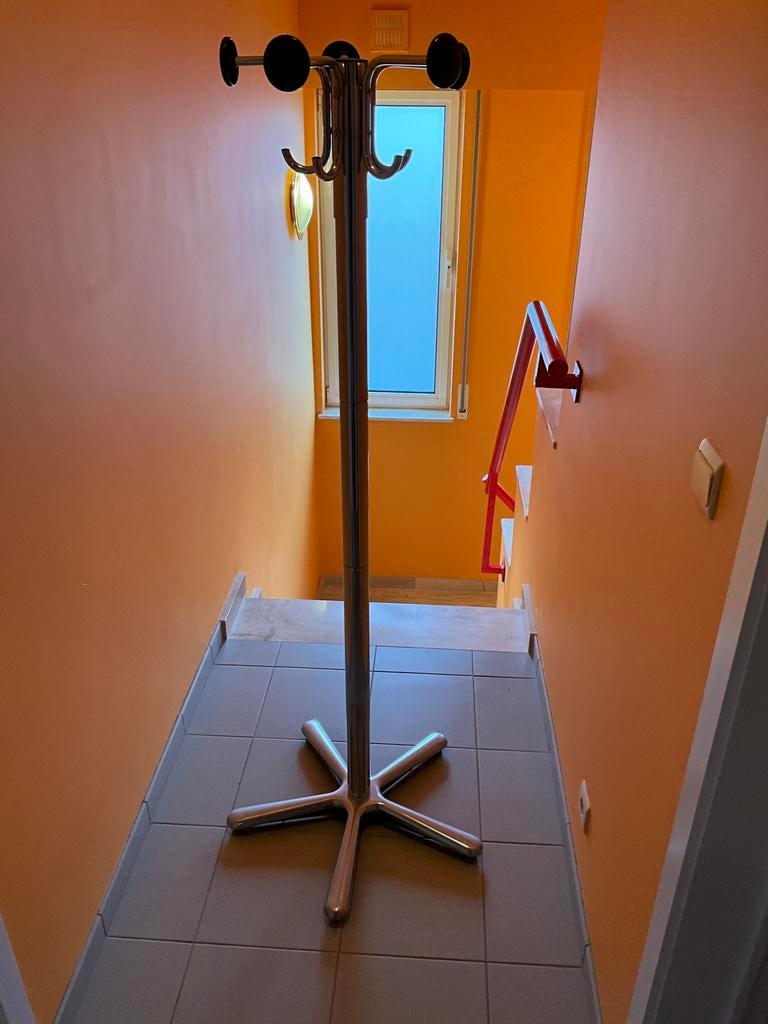 Kapstok jaren 70, chroom, aluminium voet, zeer goede staat, Enlèvement, Utilisé