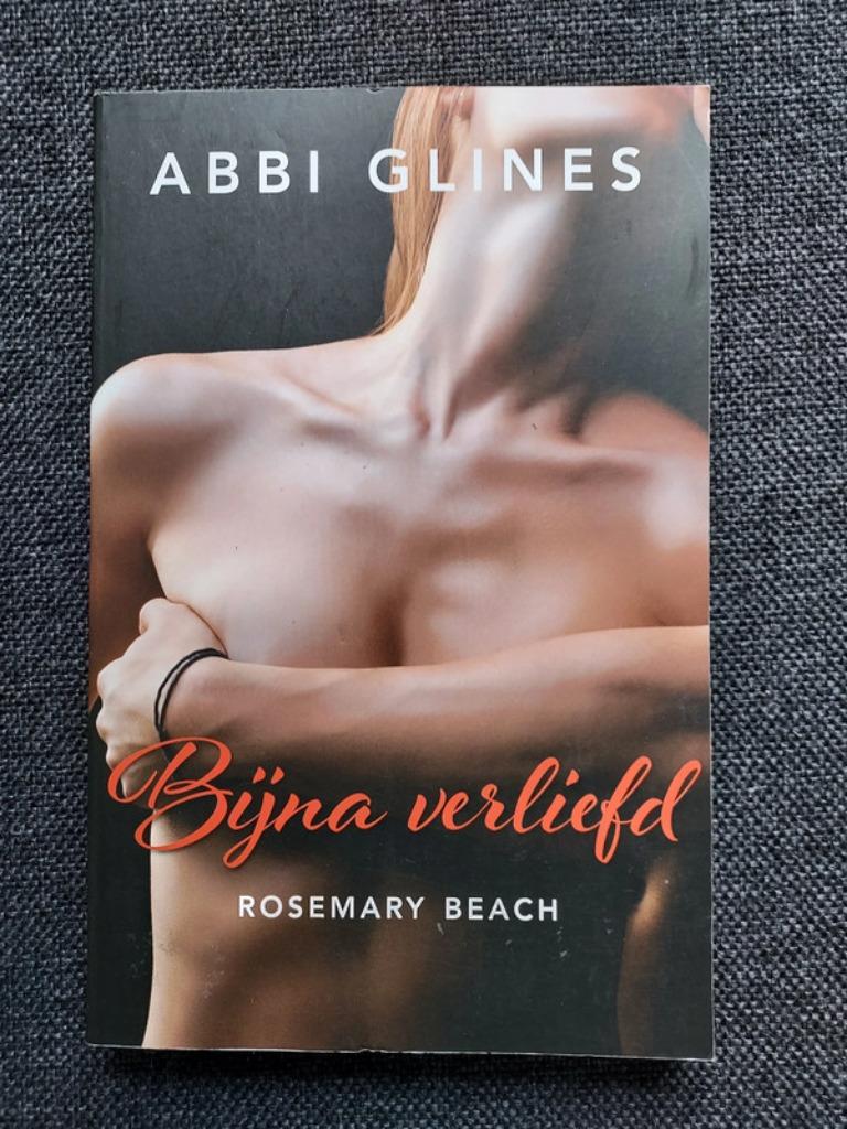 Bijna verliefd - Abbi Glines, Ophalen of Verzenden, Gelezen, Abbi Glines