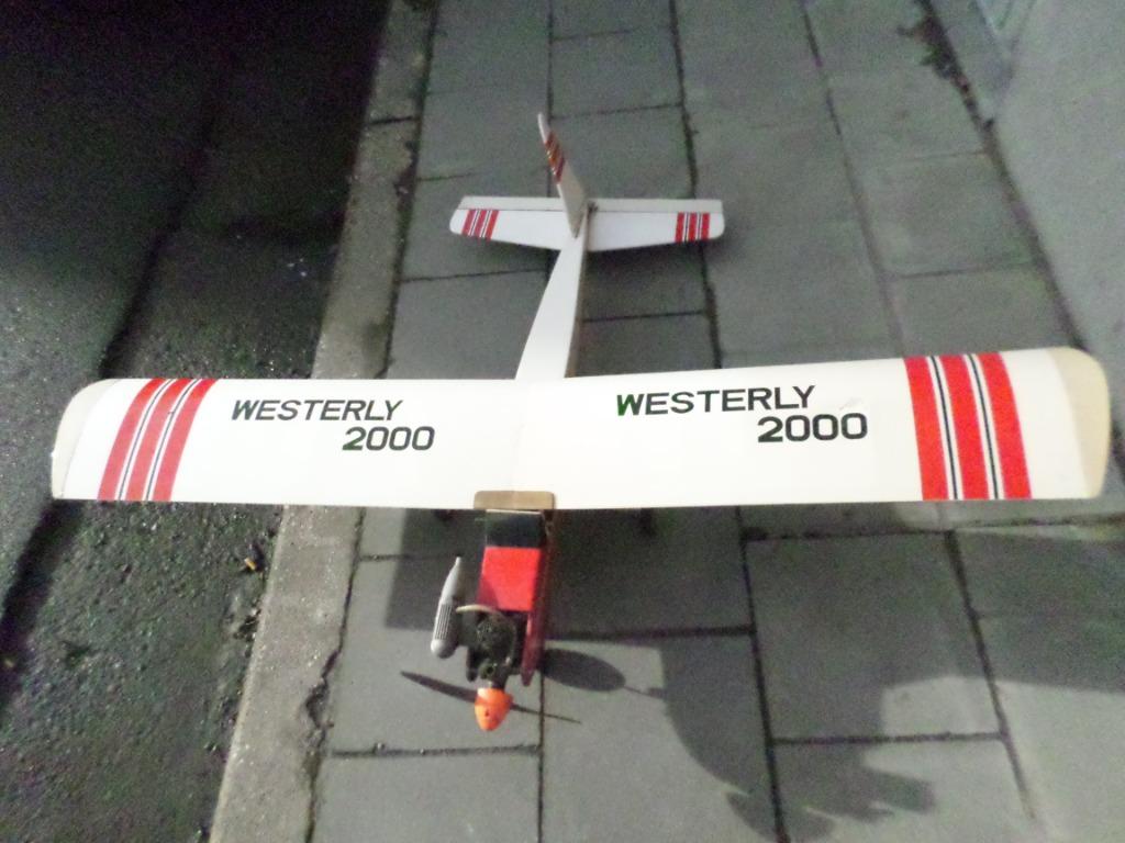 avion de modélisme, Enlèvement, Comme neuf