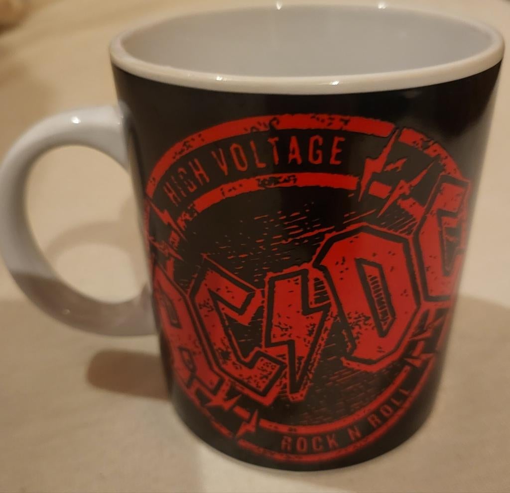 Tasse à café ACDC, Collections, Collections Autre, Comme neuf, Enlèvement ou Envoi
