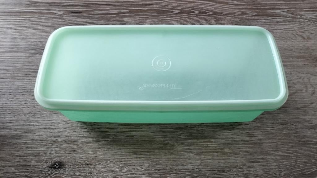 Tupperware cakedoos/ groentendoos/Vershouddoos, Huis en Inrichting, Keuken | Tupperware, Ophalen of Verzenden