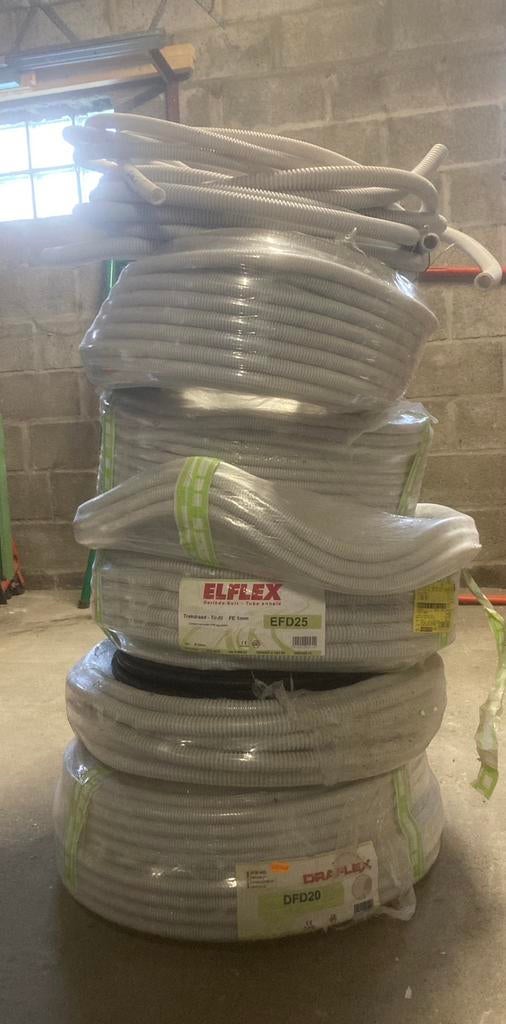 Lot de 10 bobines de tubes annelés 25, 20 et 16 mm divers, Enlèvement, Neuf, Autres types