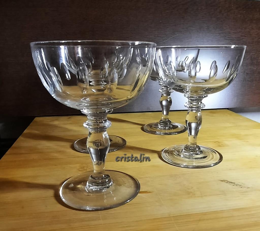 4 coupes en cristalin soufflées., Ophalen of Verzenden