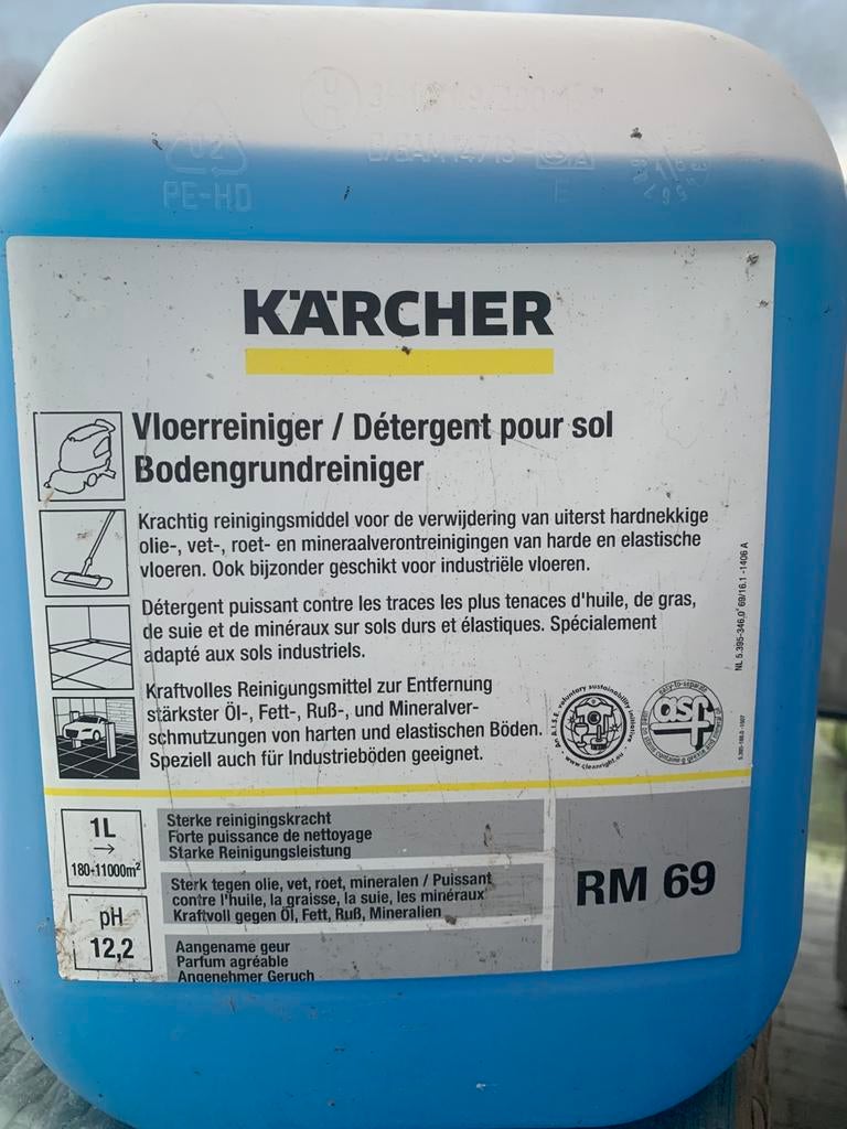 Vloerreiniger karcher RM69, Ophalen, Schoonmaakmiddel