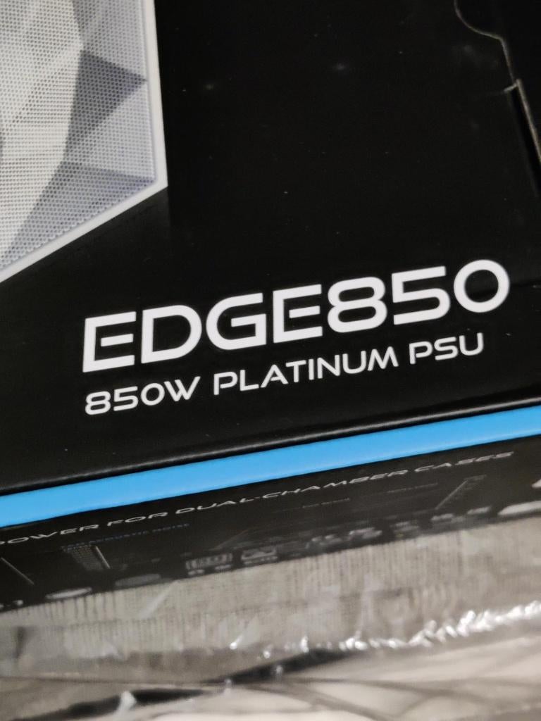 Nieuw! LIAN LI 850W Platinum Wit !, Computers en Software, Interne voedingen, Nieuw, Ophalen of Verzenden