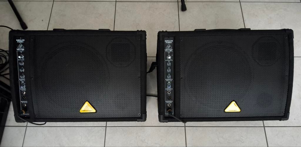 Behringer wedges Eurolive F1320D actieve vloermonitor 300W, Ophalen, Nieuw, Minder dan 500 watt, Monitor(versterker)
