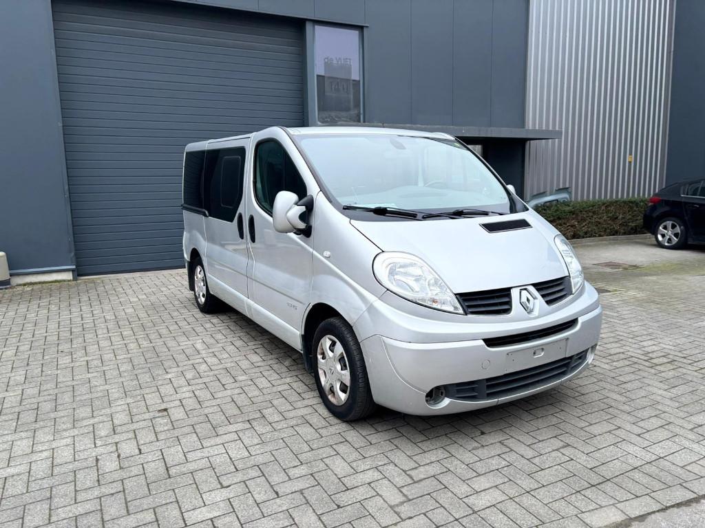 Renualt Trafiek dubbele cabine Bj 2014 Km 167.000, Auto's, Bedrijf, Te koop, Trafic