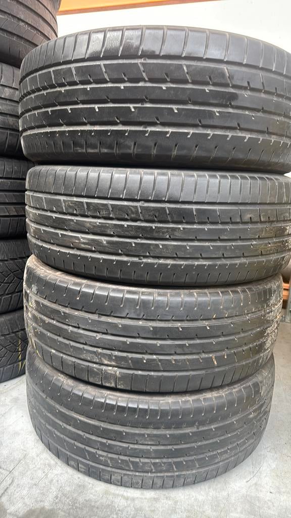 225/55/19  225/55R19  2255519 zomerbandan merk Toyo, Ophalen