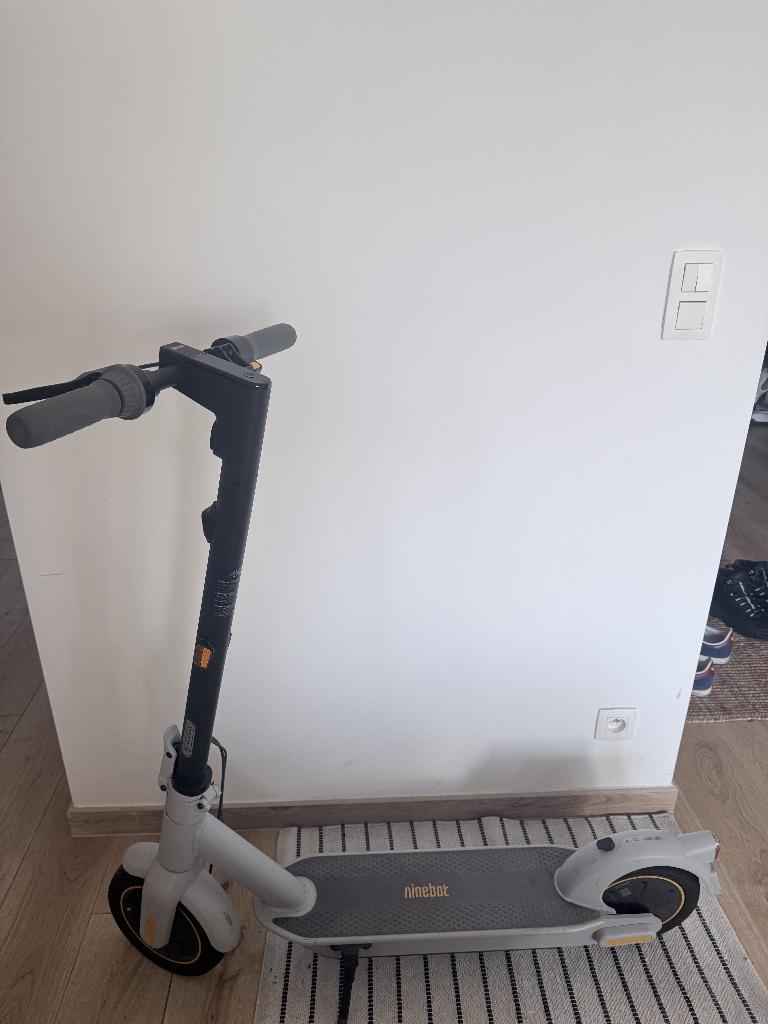 Segway G30 LE II – 415 km – bijna nieuw, Fietsen en Brommers, Ophalen, Zo goed als nieuw, Elektrische step (E-scooter), Segway ninebot