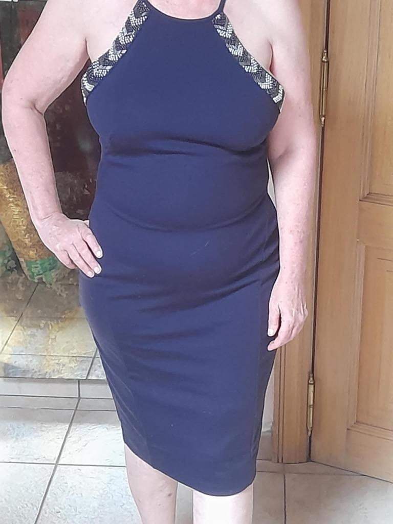 Robe sans manches bleu foncé de la marque « TFNC London » ta, Dfnc London, Taille 38/40 (M), Enlèvement ou Envoi, Porté