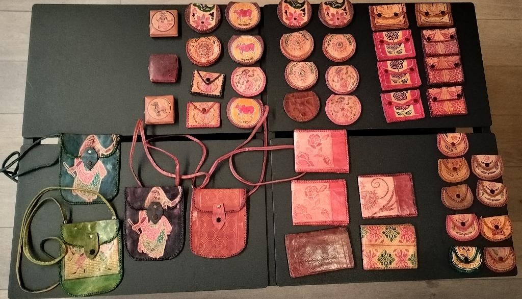 Lot de porte-billets en cuir faits main, d'Inde, 45pcs = 20€, Bijoux, Sacs & Beauté, Porte-monnaie & Portefeuilles, Comme neuf