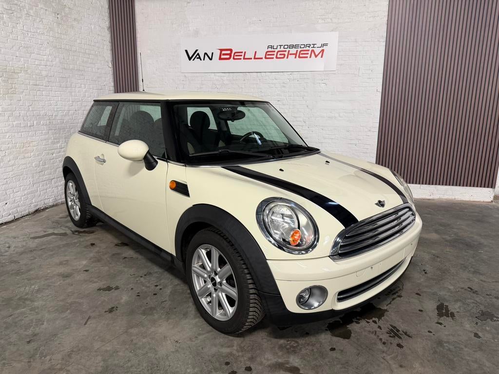 Uitzonderlijke mini one 1.6 benzine met slechts 24.000km!!, Autos, Mini, Achat, Entreprise, Boîte manuelle, Blanc