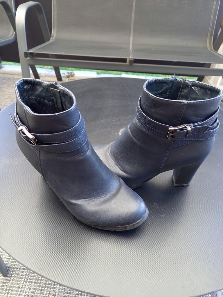 DAMES ENKELLAARSJES IN BLAUW MAAT 38, Kleding | Dames, Schoenen, Ophalen, Gedragen, Blauw