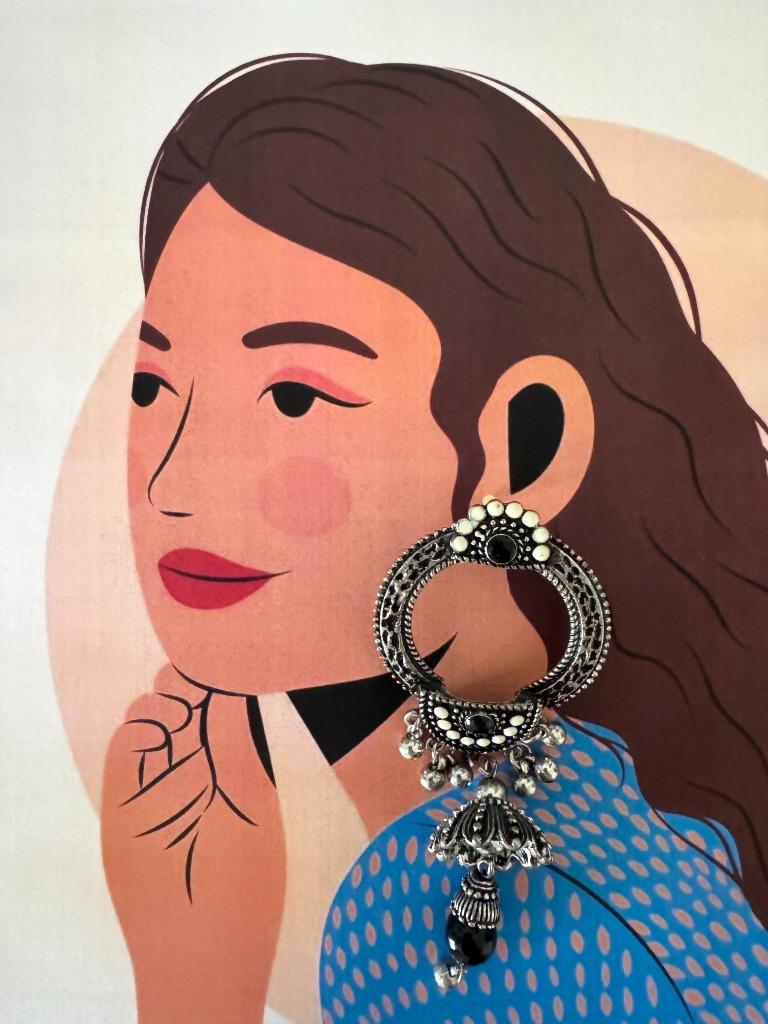 Gorgeous statement earrings, Handtassen en Accessoires, Oorbellen, Zo goed als nieuw, Knopjes of Stekers, Overige materialen, Zilver