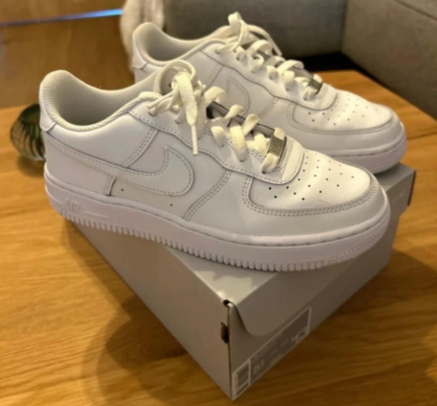 Nike air Force 07, Vêtements | Femmes, Enlèvement, Comme neuf