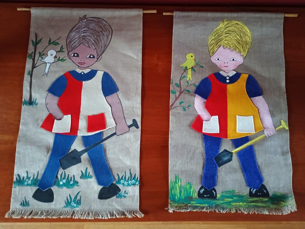 Vintage jute kinder wandkleedjes met verf en vilt versierd, Hobby en Vrije tijd, Vilt, Ophalen