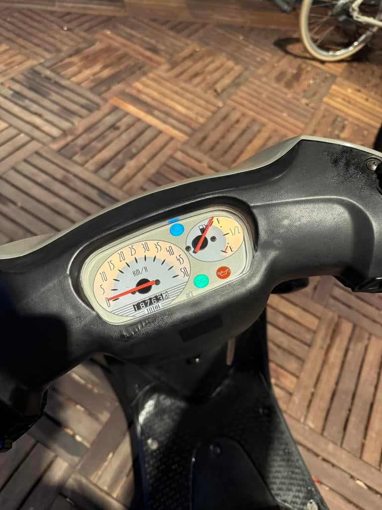 Le toit Yamaha Neos est bien entretenu sur NL Brom, Vélos & Vélomoteurs, Scooters | Yamaha, Comme neuf, Neo's, Enlèvement ou Envoi