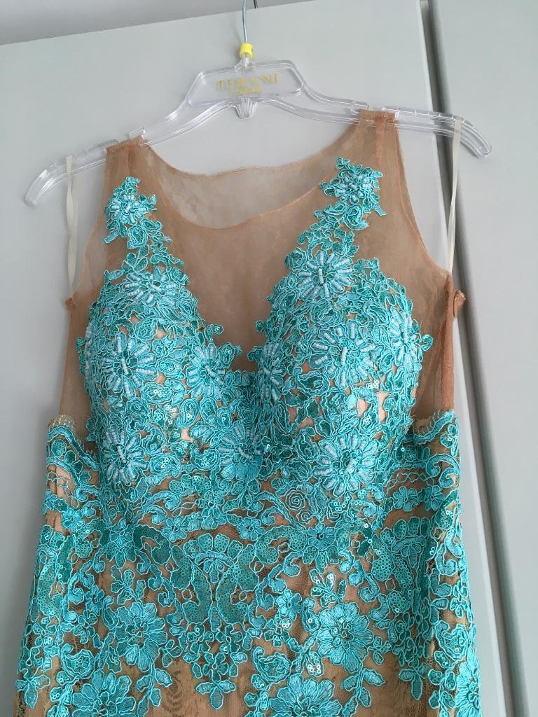 Avondjurk turkoois kant op nude tule, 42, nieuw, Vêtements | Femmes, Robe de gala, Autres couleurs, Balo, Enlèvement