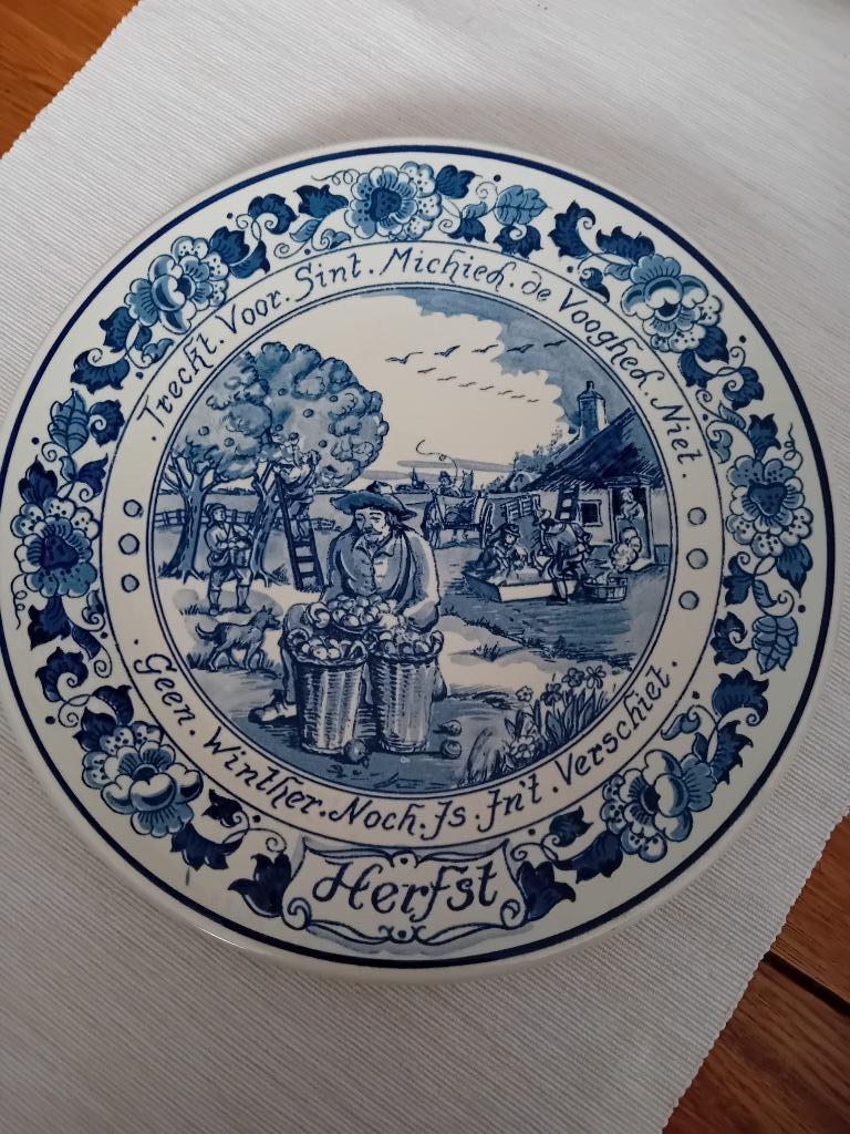 Delfts blauw wandbord royal goedewaagen, Ophalen of Verzenden