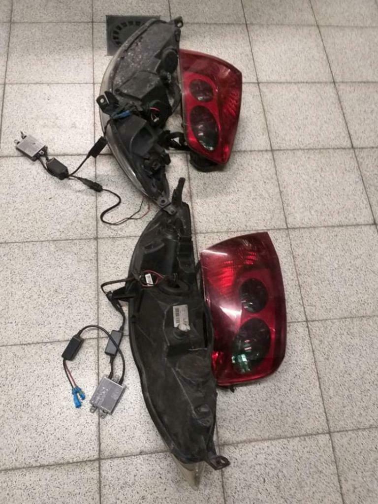 Voor en achterlichten Peugeot 407 HDI, Enlèvement ou Envoi, Peugeot