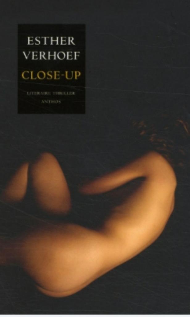Esther Verhoef Close-up thriller, Enlèvement ou Envoi, Comme neuf, Pays-Bas, Esther Verhoef