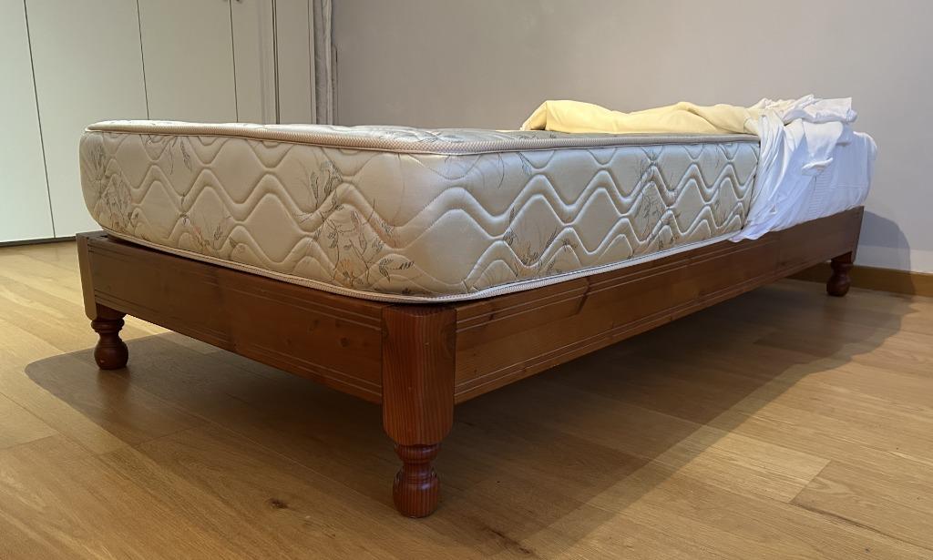 Lits en bois massif et matelas, 90 cm, Autres couleurs, Enlèvement, Bois