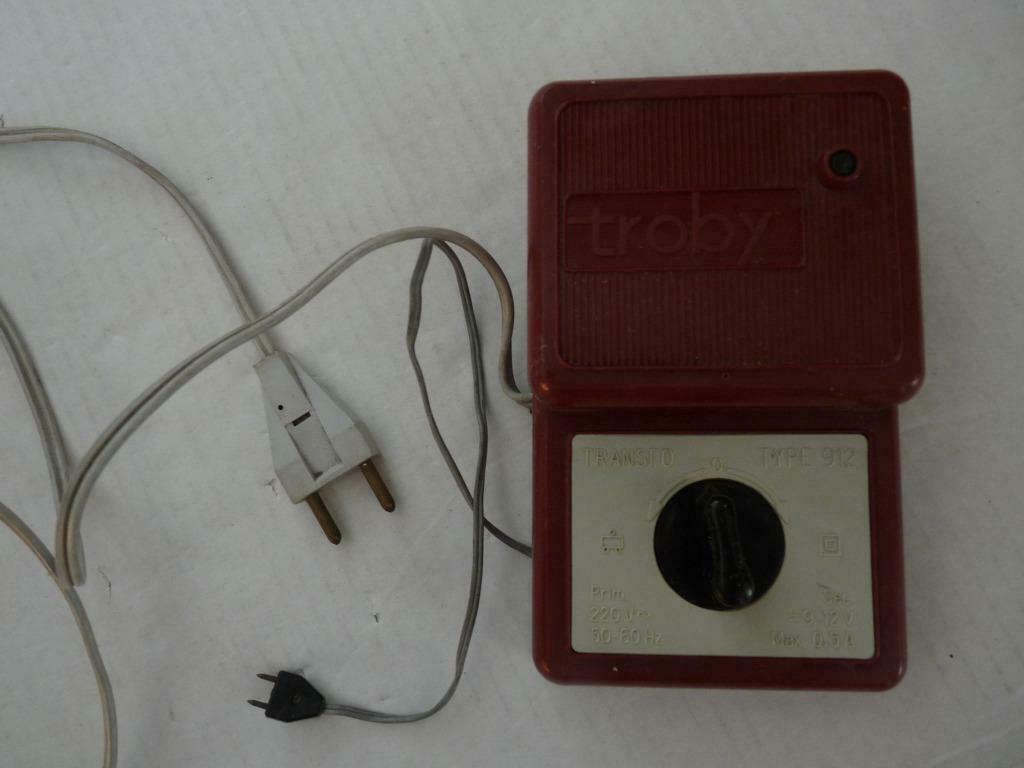 Transfo troby type 912 220v = 9/12 volts 50-60hz max. 0,5A, Enlèvement ou Envoi