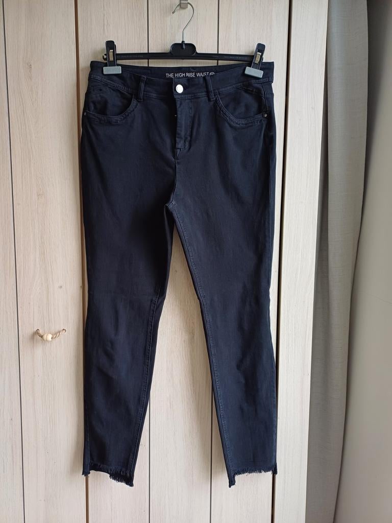 Jeans noirs pour femmes, Enlèvement, Comme neuf