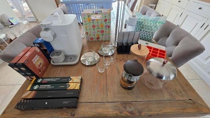 Nespresso Gran Lattissima met toebehoren., Réservoir d'eau amovible, Combiné, Dosettes et capsules de café, Enlèvement