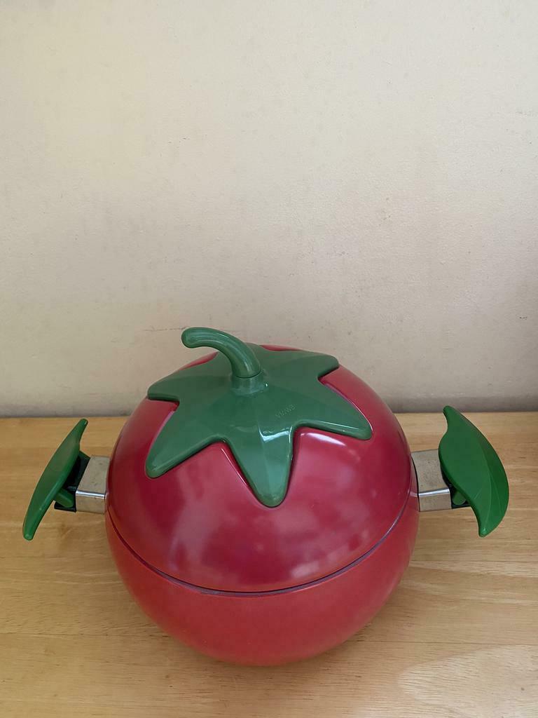 Ancienne casserole forme tomate jamais servi neuve, Neuf