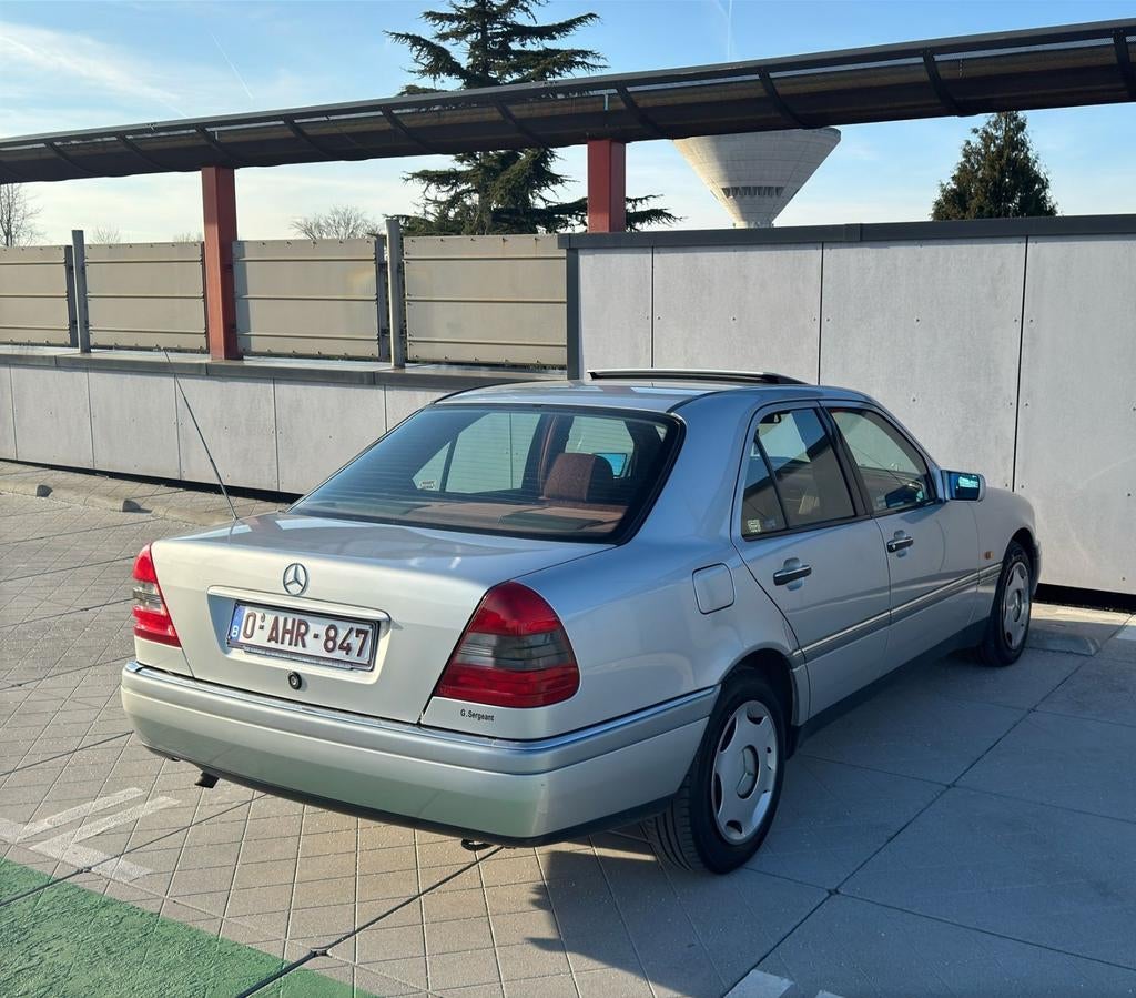 Mercedes C 220 diesel OLDTIMER - BJ:1994 -AUTOMAAT -67.000KM, foto 4