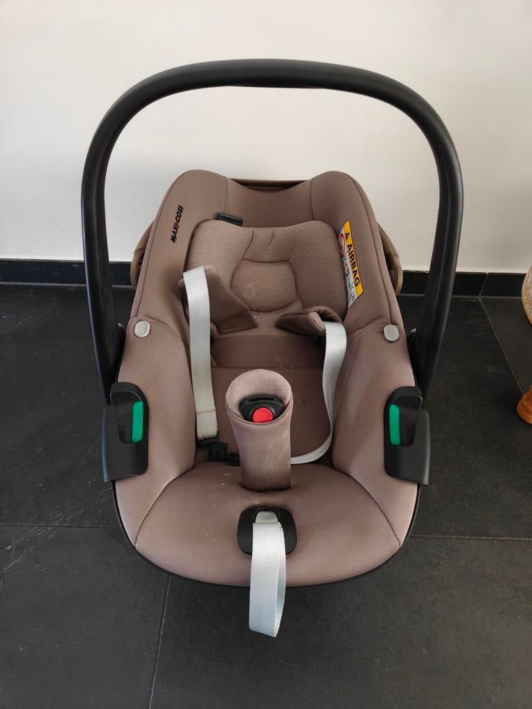 Maxi Cosi Pebble 360 Autostoel, Ophalen, Autogordel