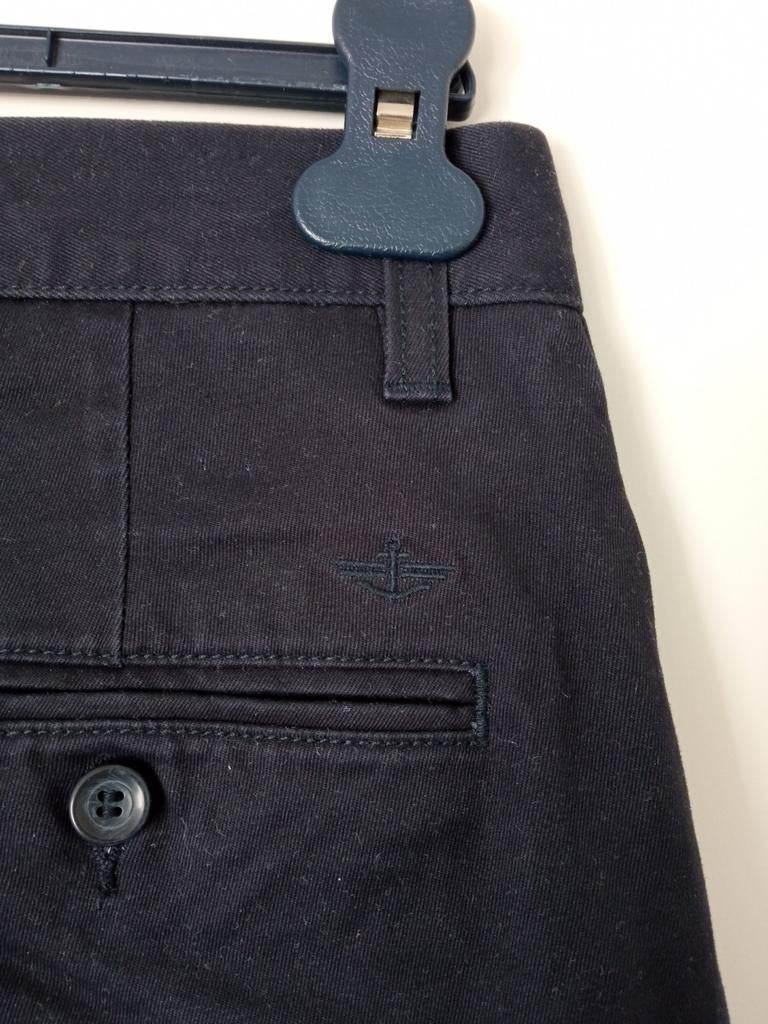 Dockers Chino Mt W28L32 taille77cm Slim tapered Fit nieuw, Blauw, Nieuw, W32 (confectie 46) of kleiner, Ophalen of Verzenden
