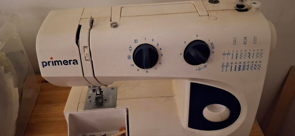 Primera naaimachine, Hobby en Vrije tijd, Ophalen, Naaimachine