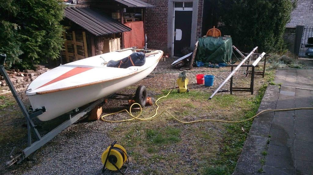 Bateau dériveur 470 en polyester, 3 à 6 mètres, Enlèvement, Utilisé, Optimist ou Dériveur
