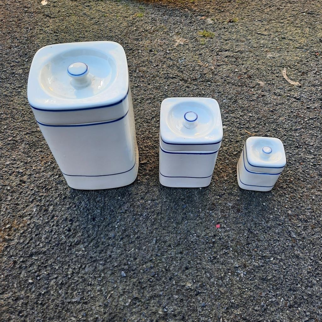 casseroles de cuisine Avec couvercle en porcelaine., Enlèvement ou Envoi, Comme neuf