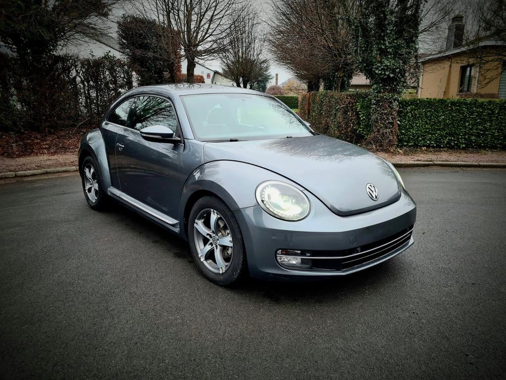 VW BEETLE 1.6 TDI 105 – ÉDITION DESIGN 98 000 KM, Auto's, Volkswagen, Particulier, Beetle (Kever), ABS, Airbags, Airconditioning