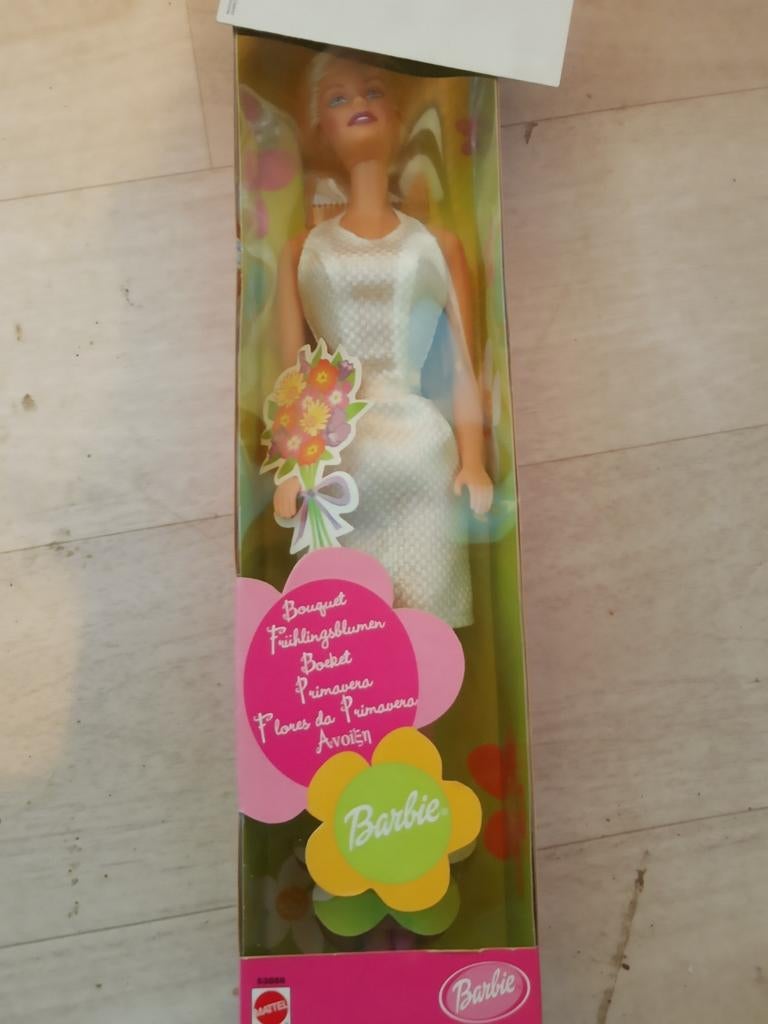 Barbie - fashion avenue - nog nieuw in verpakking, Ophalen of Verzenden, Zo goed als nieuw