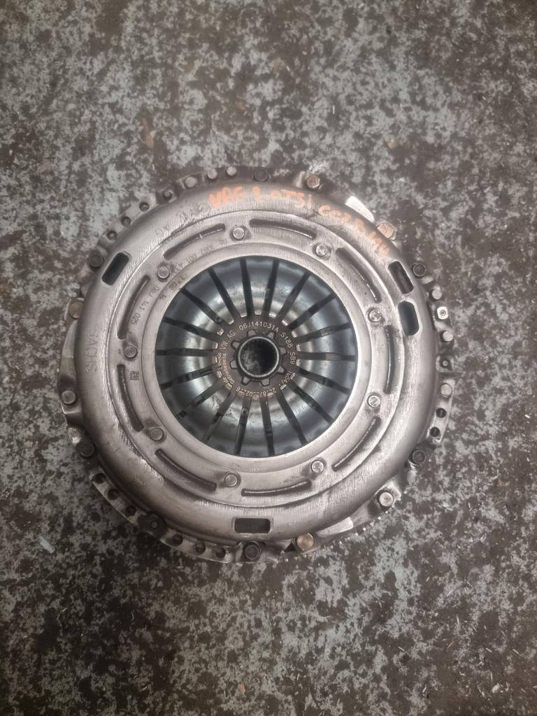 Kit d'embrayage 2 masses volant VW 2.0 TSI, Enlèvement