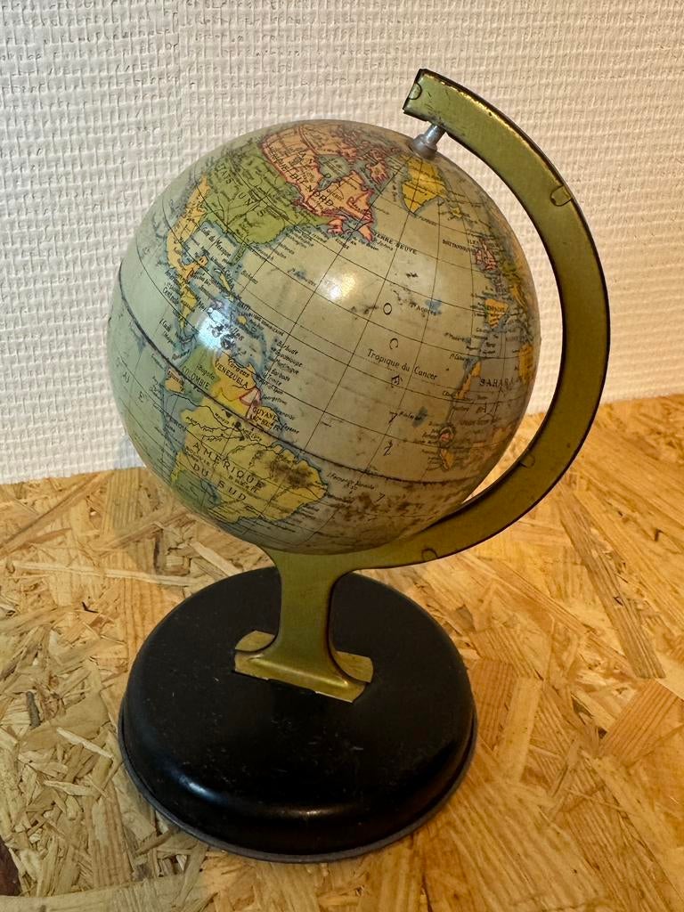 Ancien globe, Enlèvement