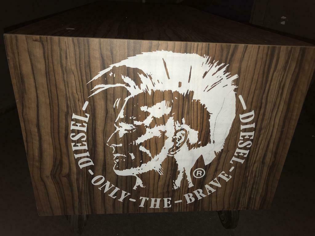 DIESEL ONLY THE BRAVE - TV KAST, Huis en Inrichting, Ophalen